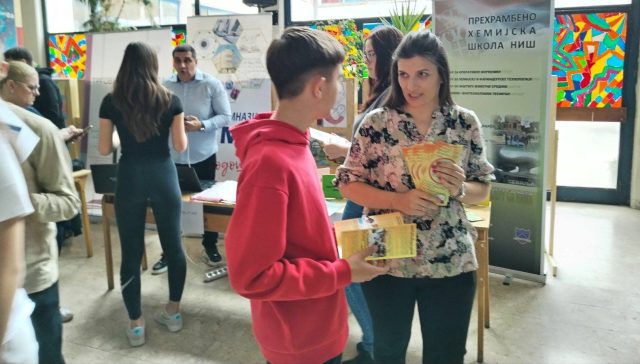 Прехрамбено-Хемијске школе